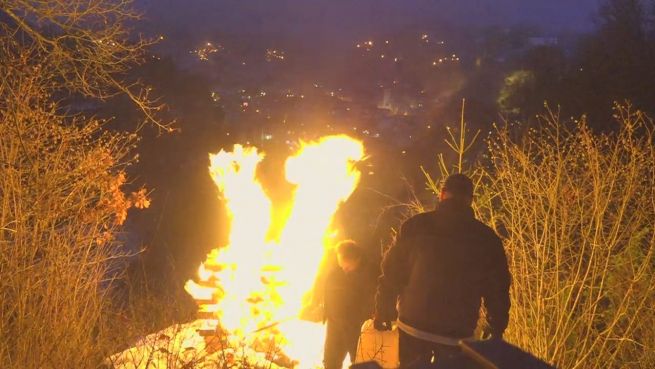go to Unter Feuer: Pottenstein feiert Lichterspektakel