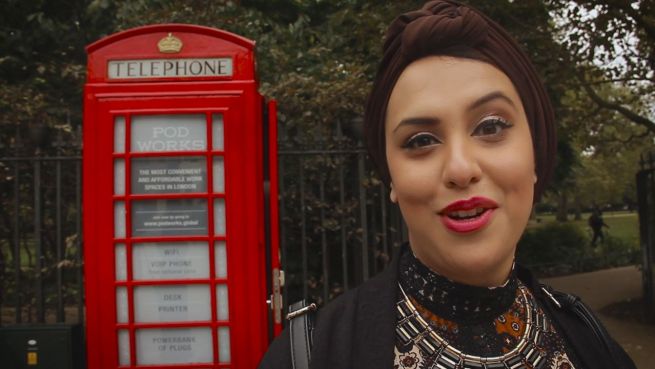 go to Telefonzelle in London: Kleinster Arbeitsplatz der Welt